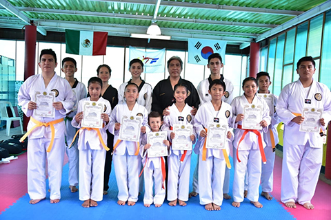 Taekwondoínes de Motozintla Realizan Examen de Grados