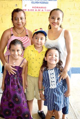 Liliana, Romina Zamora, Diego, Saori Gálvez, Kelin Alvarado.