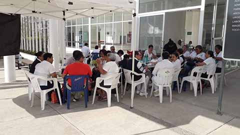 Paro en la Secretaría de Salud de Chiapas Empleados Exigen Bonos y Otros Recursos