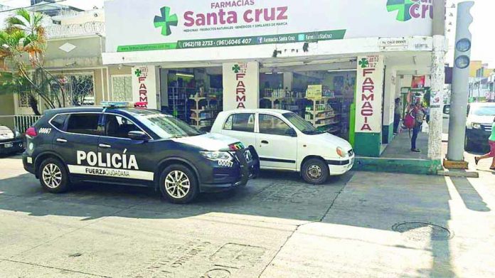 Asalto Armado en Farmacia Santa Cruz