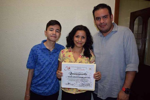 Eliseo Hau, Janeth Luengo, Giovanni Martínez.