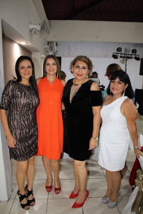 Mónica Hernández, Dorita Gutiérrez, Graciela Farfán, Yuli Gudiño.