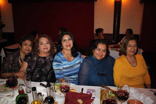 Bety Ruiz, Carmelita García, Marily Domínguez, Anita Renaud, Chary Mota.