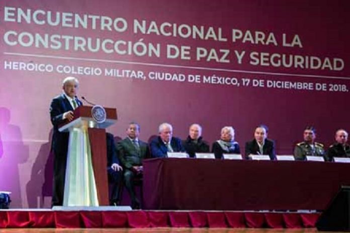 El presidente de México Andrés Manuel López Obrador, al encabezar el Encuentro Nacional por la Construcción de Paz y Seguridad, confió en que el Congreso apruebe la creación de esta instancia y dijo que su prioridad será proteger a los ciudadanos.