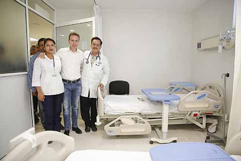 MVC Inaugura la Unidad Médica 33 de su Administración