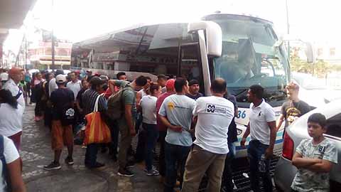 En Tapachula permanecen unos mil centroamericanos entre rezagados y nuevos arribos, que buscan integrarse en caravana para continuar su trayectoria.