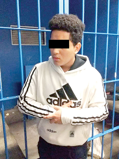 Menor Hondureño fue Detenido por Asaltar y Herir a Taxista