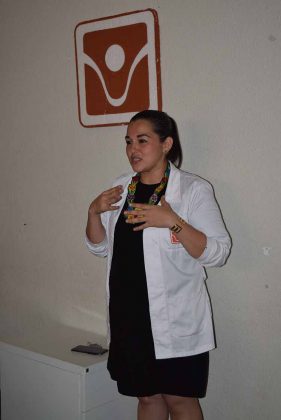 LTS. Ana Gamboa Toores, impartió la conferencia en la sede del CIJ Tapachula.