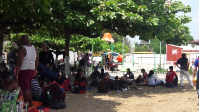 Dos Mil Migrantes Permanecen en Acacoyagua, Otros 800 en Huehuetán y Mil 500 en Tapachula