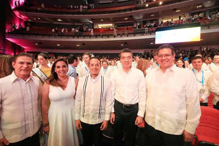 El gobernador Rutilio Escandón asistió a la inauguración de la edición 44 de este evento, el cual fue encabezado el presidente Andrés Manuel López Obrador en el Puerto de Acapulco.