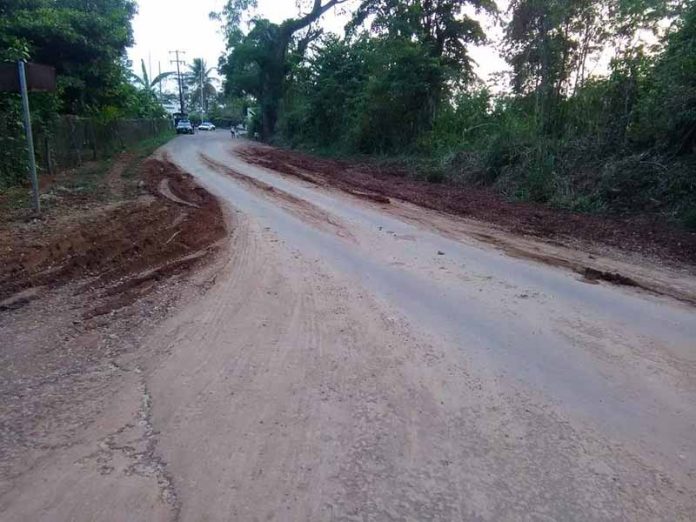 Por Desatención del Ayuntamiento Amenazan con Bloquear Carretera