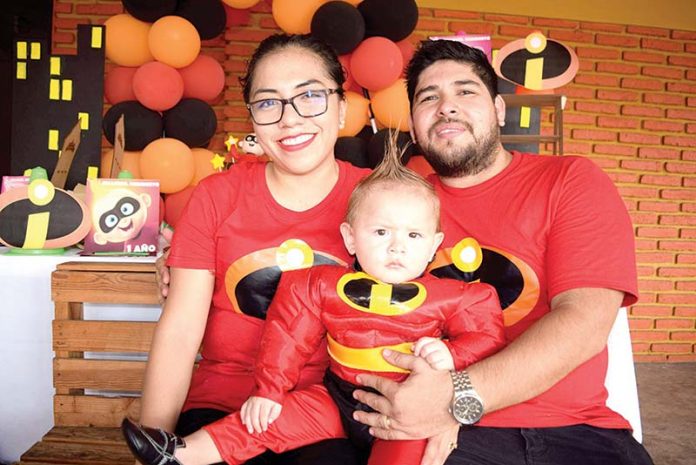 Emanuel Humberto fue festejado en grande por sus padres: Emanuel Domínguez & Lucy Solís, en su primer año de vida