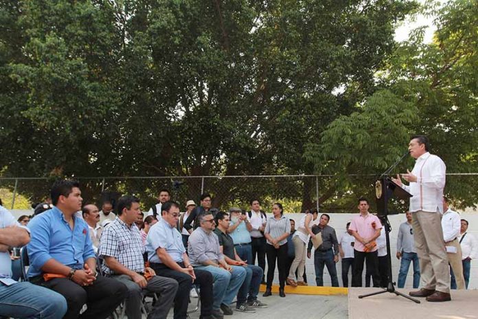 Rutilio Escandón da Banderazo de Salida a Campaña “Por un Chiapas más Limpio”