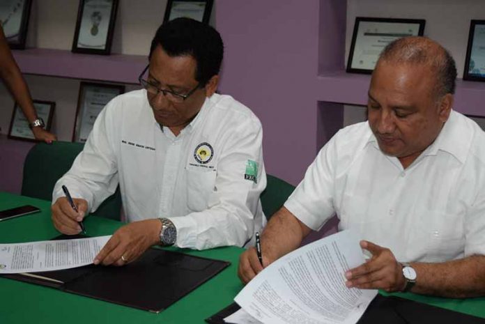 Firman Convenio UPTAP y Colegio de Ingenieros Mecánicos Electricistas de la Costa de Chiapas