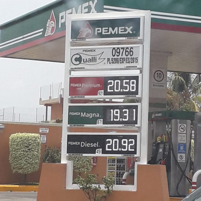 Cotice precios así amanece los precios de los combustibles en la gasolinera ubicada en la 8va ote y 7ma sur en Tapachula Chiapas, este Jueves 25 de Abril del 2019.