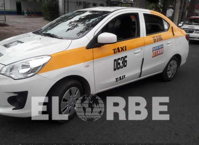Raudo Conductor Causó Choque por Alcance Contra Taxi Local