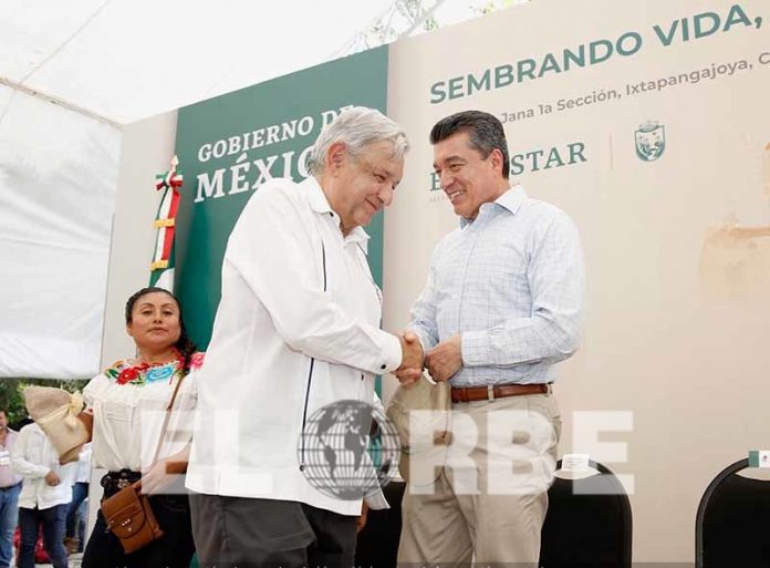 El Presidente de la República afirmó que este año se invertirán 24 mil mdp en todo el país, como parte del programa, mientras que en Chiapas se dará trabajo a 80 mil sembradoras y sembradores.