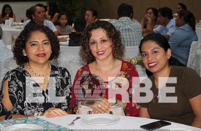 Laura Coutiño, Candy Silva, Analí Silva, celebran en el fin de semana.