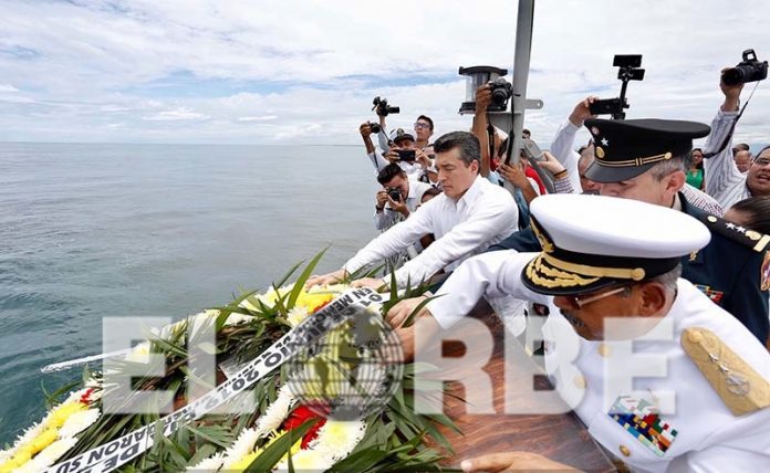 En el Marco del Día de la Marina, el Gobernador Rutilio Escandón recalcó el arduo trabajo que desempeñan los elementos navales a favor del pueblo mexicano.