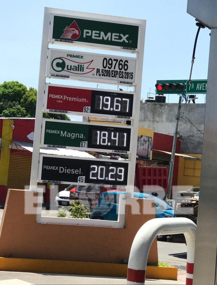 Cotice precios... estas son las tarifas de los combustibles para este jueves 6 de junio, en la gasolinera ubicada en el par vial y periférico en Tapachula, Chiapas