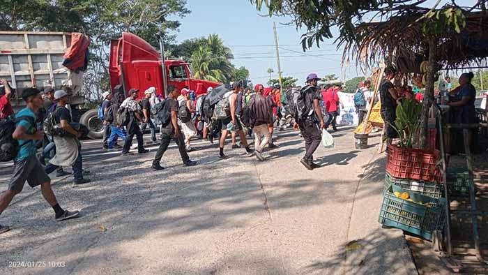 Sale de Tapachula Otra Caravana de Migrantes Peri dico El Orbe