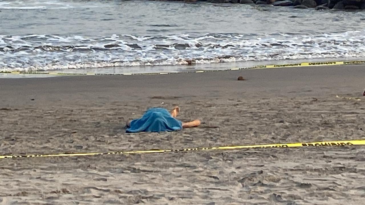 EL ORBE AL MOMENTO: Falleció una persona del sexo masculino ahogado al  parecer de nacionalidad Hondureño, en la Playa San Benito, a la altura de la  Palapa El Pelón. - Periódico El