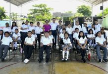 El inglés abre nuevas oportunidades para las niñas y niños de Tapachula: Yamil Melgar