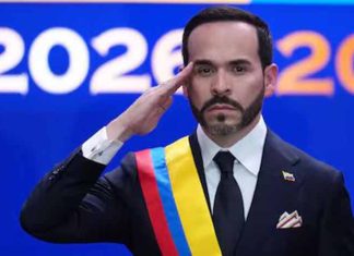 Abelardo de la Espriella Jura Como Presidente de Colombia