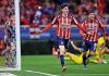 Olympiacos se Lanza por la “Hormiga” González, Figura de las Chivas
