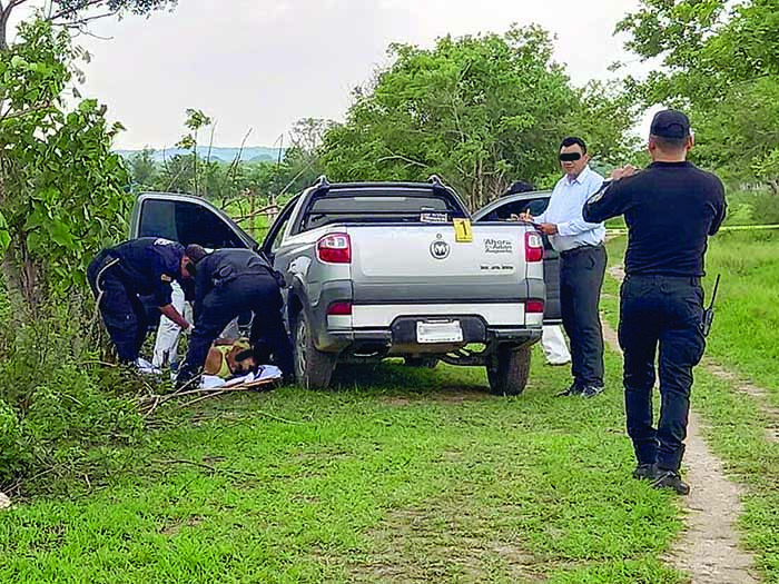 Lo Asesinaron A Balazos En Su Camioneta Periódico El Orbe